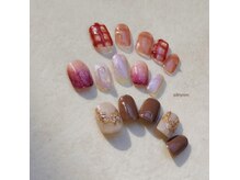 シルニー リム(Silny rim)/アシンメトリーニュアンスネイル