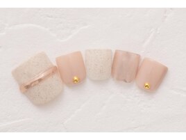 7000円　フットネイル