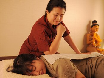 ティーン イサーン/タイ古式のストレッチ7