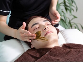 ヒゲマスター 三島店/フェイシャルエステ　施術風景