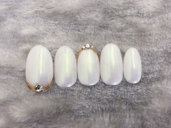 アミュレット(AMULET)/11月定額 4950円(税込)