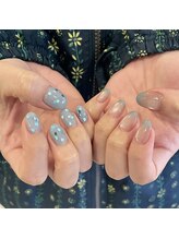 ムーイ 外苑前(mooi.)/hologram × blue