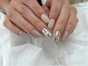 ラミニョンネイルナゴヤ(La Mignon Nail Nagoya)の写真/【オフ無料◇ニュアンスデザイン¥7100】ちゅるんと感が可愛い*オフィスでもできるシンプルニュアンス*