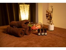 美容整体ヒーリングスクウェア/精油各種