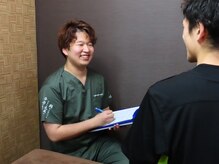 マッサージ/ヘッド/小顔/整体/肩こり/骨盤矯正