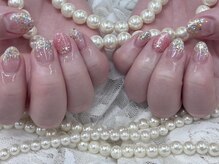 ハニービービー(Honey Bee Bee)/ラメグラワンポイントネイル