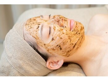 リーフィア(Leafia)/【剥離ありハーブピーリング】