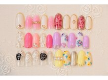 エステティックアンドネイル ローズ(ESTHETIC&NAIL Rose)/サンプルチップも沢山！