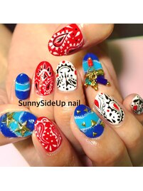 Retro bandana nail art