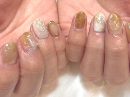 ベージュニュアンス￥9210