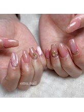 エムネイル(emu.nail)/アート多めコース