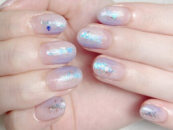 Mahalo Nail南千住店 【マハロ ネイル】の写真/毎月変わるデザインから定番まで豊富な種類を取り揃えてます★色、場所替えやパーツの位置替え可能です