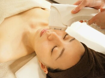 シャングリラ(Shangri-La)/最新型の小顔エステ★