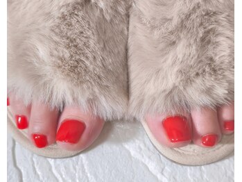 ラウ(Lau)/赤フットネイル¥５５００