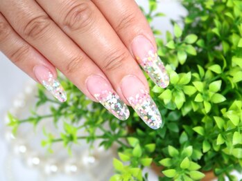 232ネイル サロン アンド スクールの写真/高度な技術を持ったネイリスト在籍★指先をスラッと綺麗に♪スカルプならお任せください!!