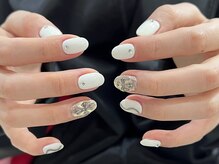 メルシー(Merci)/White & silver　byタカハシ