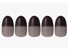 テテドットジェイ(Tete.J)/BR7　5500円（甘皮ケア込み）