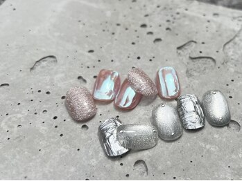 テテ 本店(tete)の写真/【ニュアンスデザインコース(オフ込)¥6300/サンプルの色変更OK】オシャレ女子の心をくすぐるデザインが多数