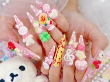 アンドモア(& MORE)の雰囲気（流行りの平成女児ネイル♪）