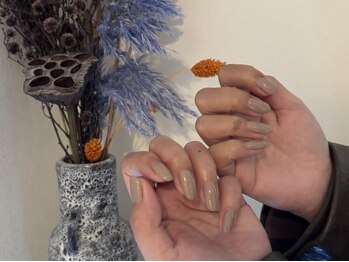 アン バイ アオ 渋谷道玄坂(UN by ao.)/ナチュラルベージュ