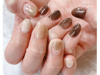 ネイルサロン ティフィン(tiffin)/~ちゅるんブラウン~