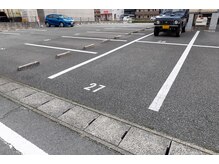 イロハ(IROHA)/駐車場27番になります。