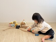 筋膜整体院WINGSの雰囲気（駅近で通いやすいためお子様連れやご夫婦で通われている方も♪）