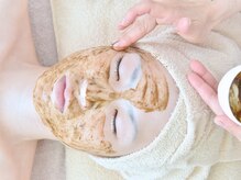 奏美/ハーブピーリング本気の肌質改善