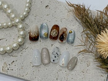 モアプラス(MORE ＋ plus)の写真/すらりと伸びた美しい指先に！特別なイベントに合わせたい、可愛いアートやパーツを乗せたい方にオススメ♪