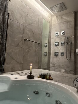 凪 横浜/キャンドル照明の癒し