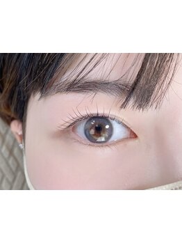 ナチュラル上品な目元にしたい