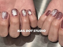 ネイルドットスタジオ 堺筋本町(NAIL DOT STUDIO)/赤系ギラッとマグ
