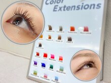 カラーエクステンション(オードリーカラーも種類豊富)でいつもと違うお目元に♪