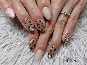 モア(moa)/レオパード　ホワイト　新所沢
