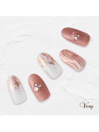 桜をイメージしたピンクネイル