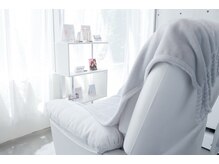 ミルス 町田店(MIRUS)の雰囲気（白とグレーを基調としたシックでモダンな空間でリラックス♪）