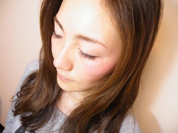 ロータス(LOTUS)/ナチュラルな目元に☆