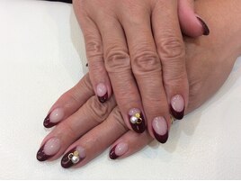 秋ネイルボルドー