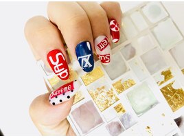 シュプリームネイル