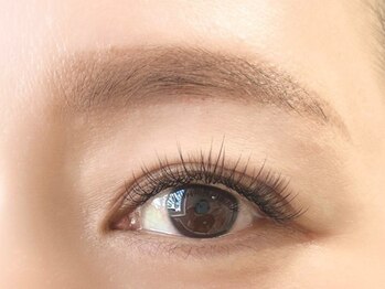 リリアーナ アサヒカワ(LILIANA ASAHIKAWA)の写真/エクステの種類が豊富&付け放題メニュー多数有◎多めの本数大歓迎！フラット/ボリューム/アップフラット
