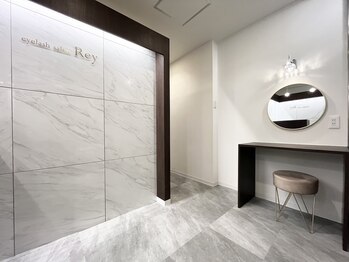 レイ 広島本通店(Rey)/眉毛/【店内】メイクスペース