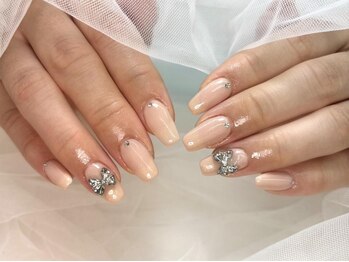 ユイット(HUIT)の写真/元町駅すぐ!お仕事終わりも通いやすい♪【口コミ投稿で3回目まで!自爪に負担の少ないパラジェル無料】