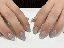 透明感あふれるブルーカラー