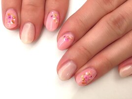 retreat nail