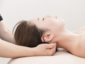 うるおい/リンパマッサージ（首肩コリ）