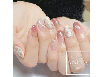 アネラ(ANELA)/チューリップネイル