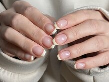 アールネイル(r.nail)/ベースカラーありフレンチ