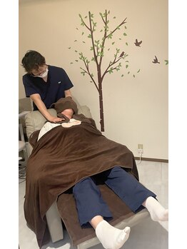 パルペルーレの写真/最後に頭まで休めたのはいつごろですか？ふかふかの上質なチェアーで深いくつろぎのお時間をお過ごし下さい