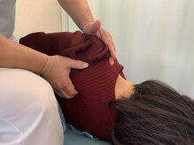 たかなし接骨院の雰囲気（関節を動かして痛みにアプローチ！）