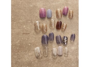 シルニー リム(Silny rim)/アシンメトリーニュアンスネイル